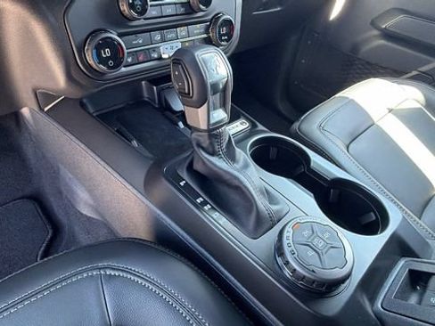 New 2026 Ford Bronco Outer Banks AWD/4WD image 25