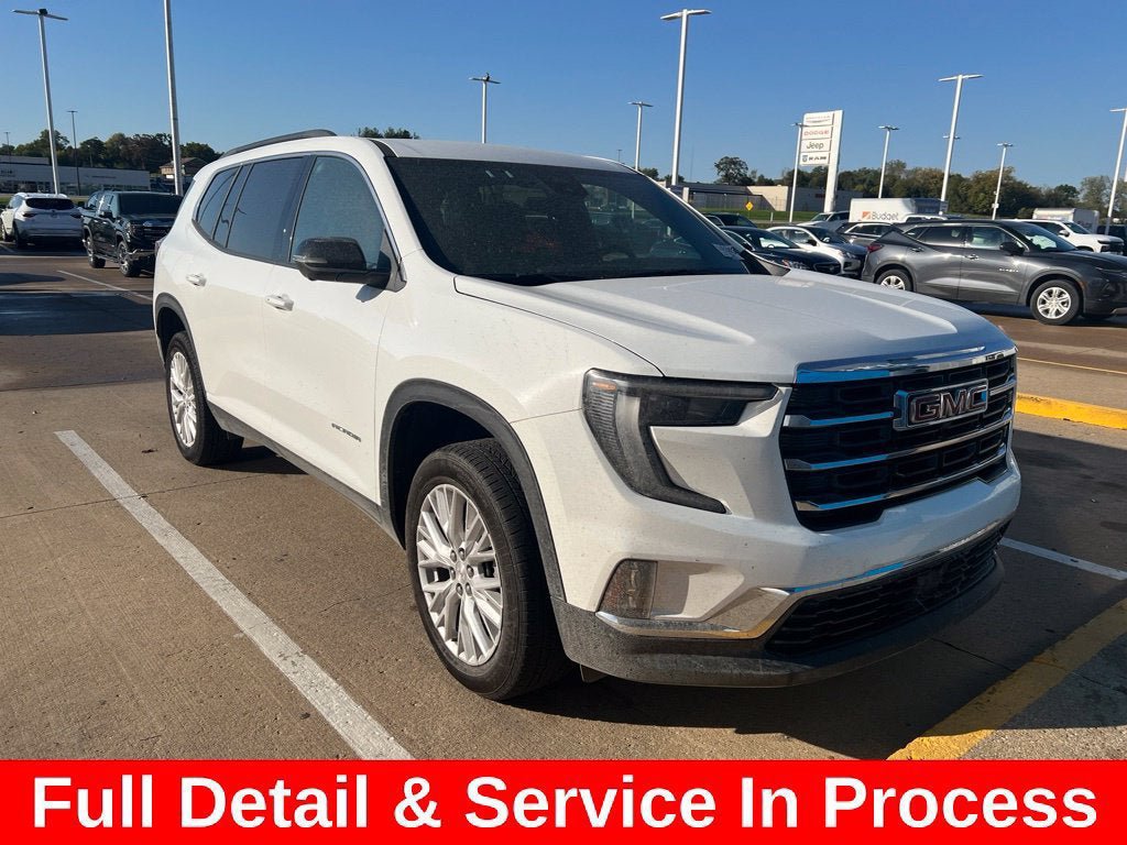 Used 2026 GMC Acadia Elevation w/ Elevation Premium Package AWD/4WD image 4