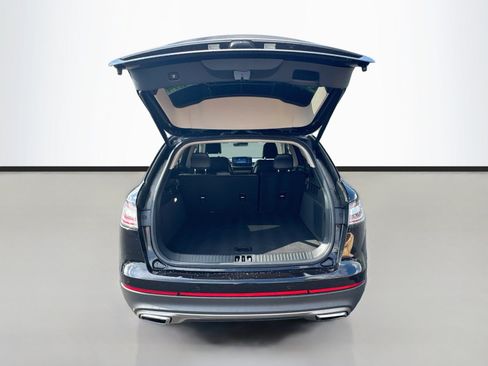 Used 2023 Lincoln Nautilus AWD image 28