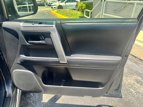 Used 2012 Toyota 4Runner Limited AWD/4WD image 39