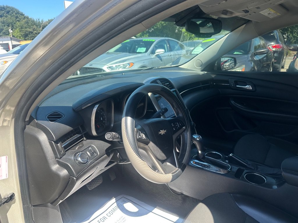 Used 2014 Chevrolet Malibu LT w/ Power Convenience Package FWD image 7