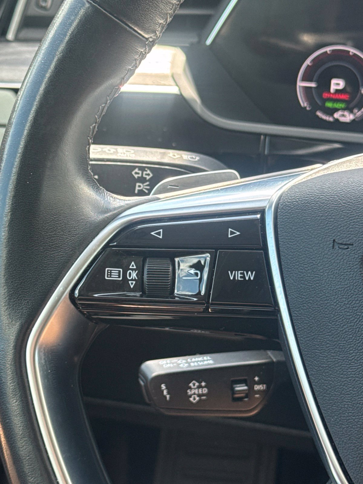 Used 2022 Audi e-tron Premium Plus AWD/4WD image 25