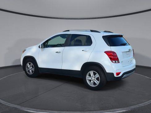 Used 2019 Chevrolet Trax LT w/ LT Convenience Package FWD image 6
