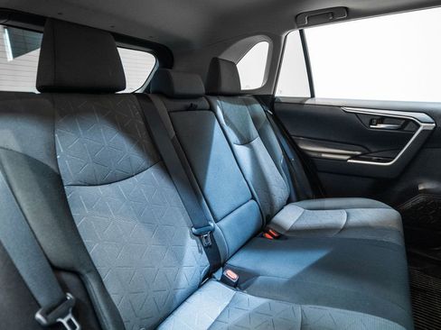 Used 2020 Toyota RAV4 XLE w/ Convenience Package image 33