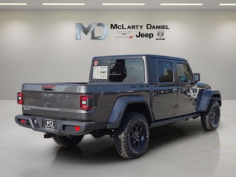 New 2026 Jeep Gladiator Willys AWD/4WD image 5