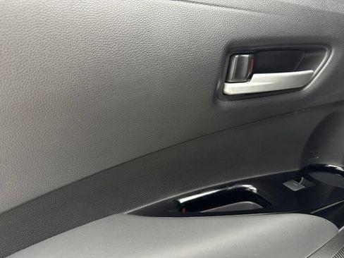 Used 2022 Toyota Corolla SE FWD image 38