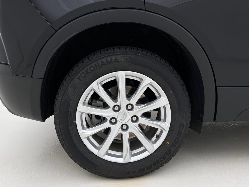Used 2021 Cadillac XT4 Luxury w/ Cold Weather Package AWD/4WD image 28