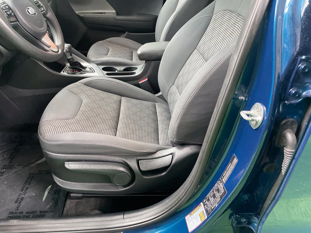 Used 2018 Kia Niro LX FWD image 36