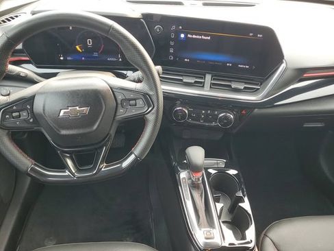 Certified 2025 Chevrolet Trax RS w/ Driver Confidence Package FWD image 11