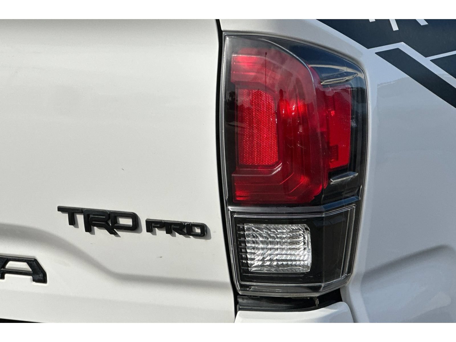 Used 2018 Toyota Tacoma TRD Pro AWD/4WD image 31
