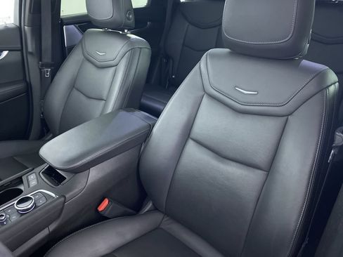 Certified 2023 Cadillac XT5 Premium Luxury image 11