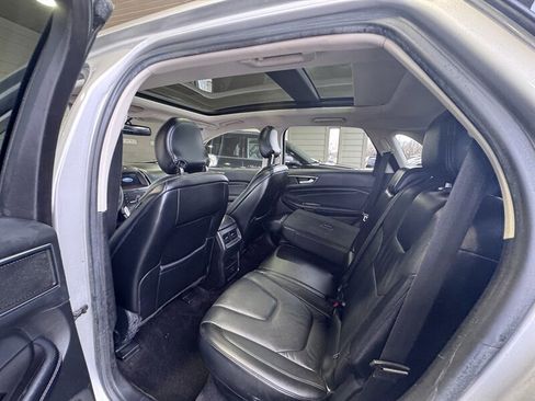 Used 2016 Ford Edge Titanium image 13