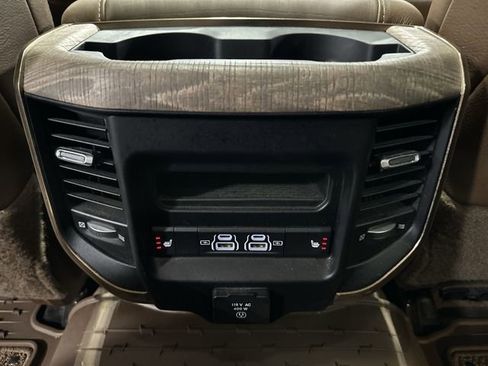 Used 2023 RAM 3500 Limited image 35