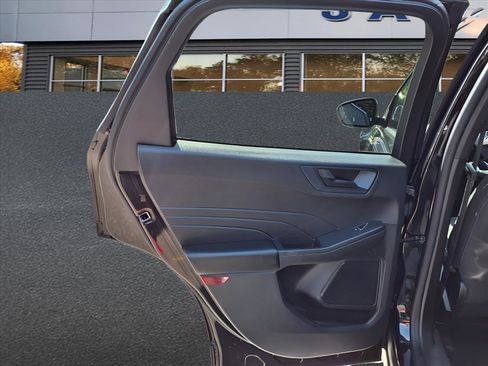 Used 2023 Ford Escape Active w/ Tech Pack #1 image 11