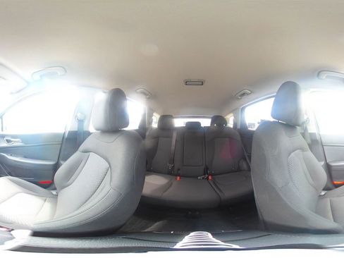 Used 2025 Kia Sportage LX FWD image 41