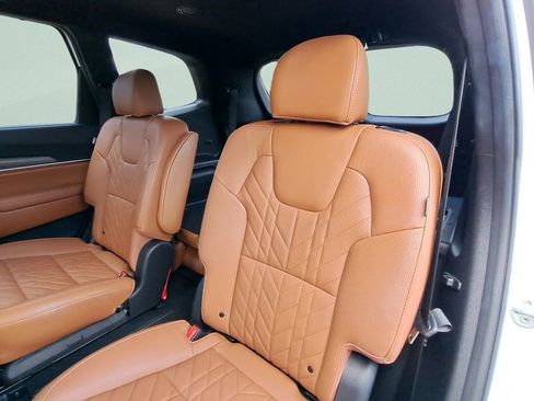 Used 2023 Kia Telluride EX X-Line image 13