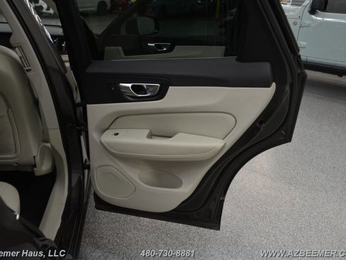 Used 2022 Volvo XC60 T8 Inscription Expression w/ Advanced Package image 36