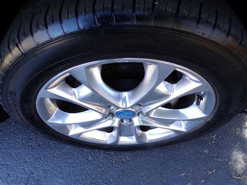 Used 2013 Ford Escape SE image 41