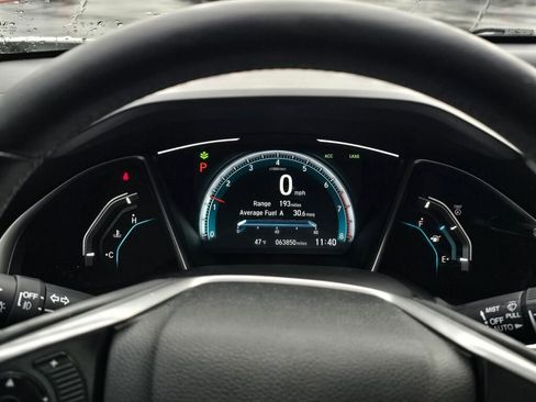 Used 2018 Honda Civic Touring image 25