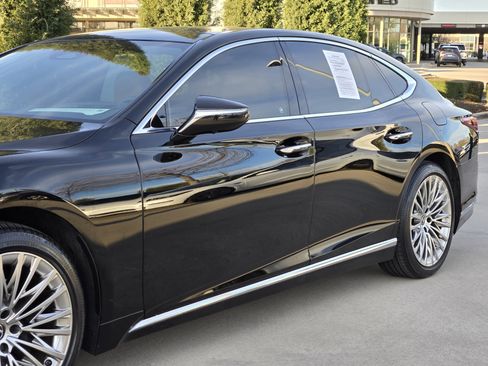 Used 2024 Lexus LS 500 image 11