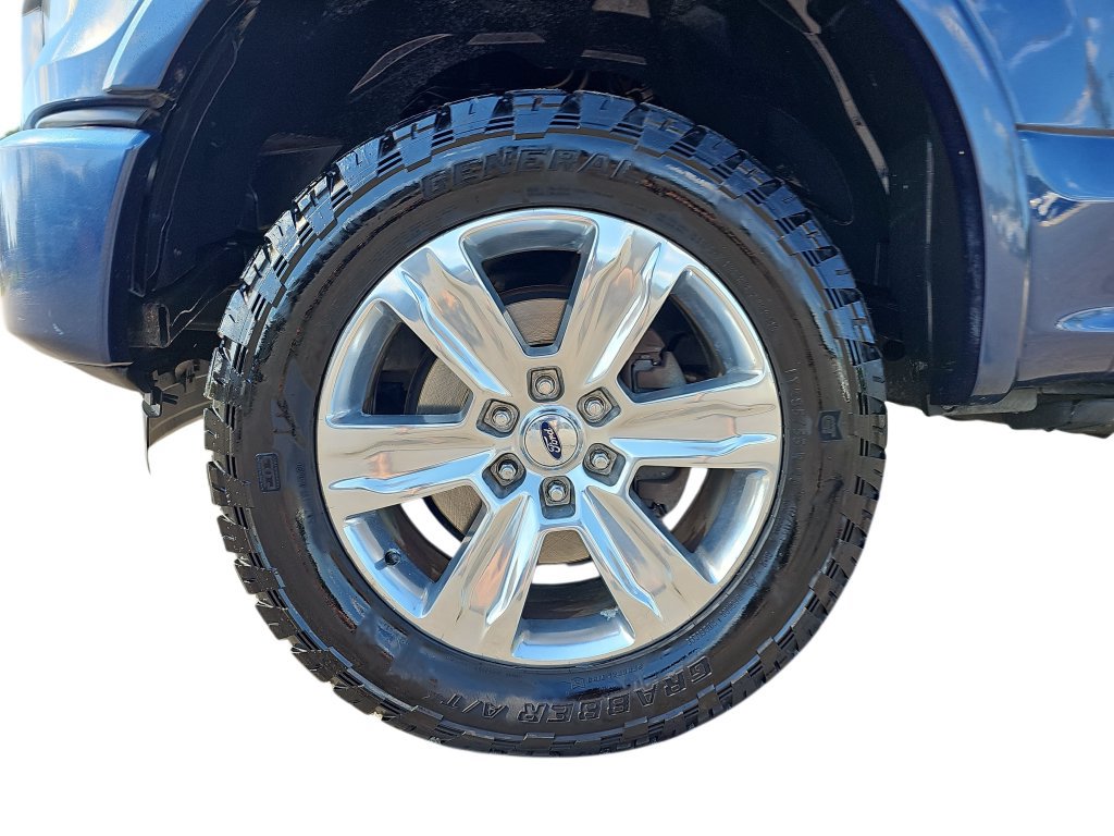 Used 2016 Ford F150 Platinum w/ Equipment Group 701A Luxury AWD/4WD image 30