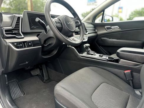 Used 2023 Kia Sportage LX image 15