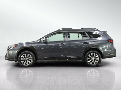 Used 2024 Subaru Outback Premium AWD/4WD image 2