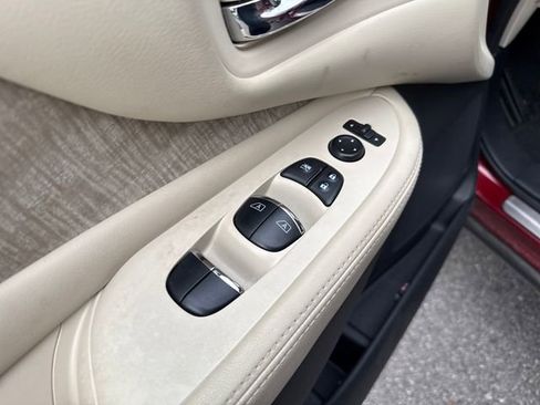 Used 2021 Nissan Murano SL w/ SL Moonroof Package image 10