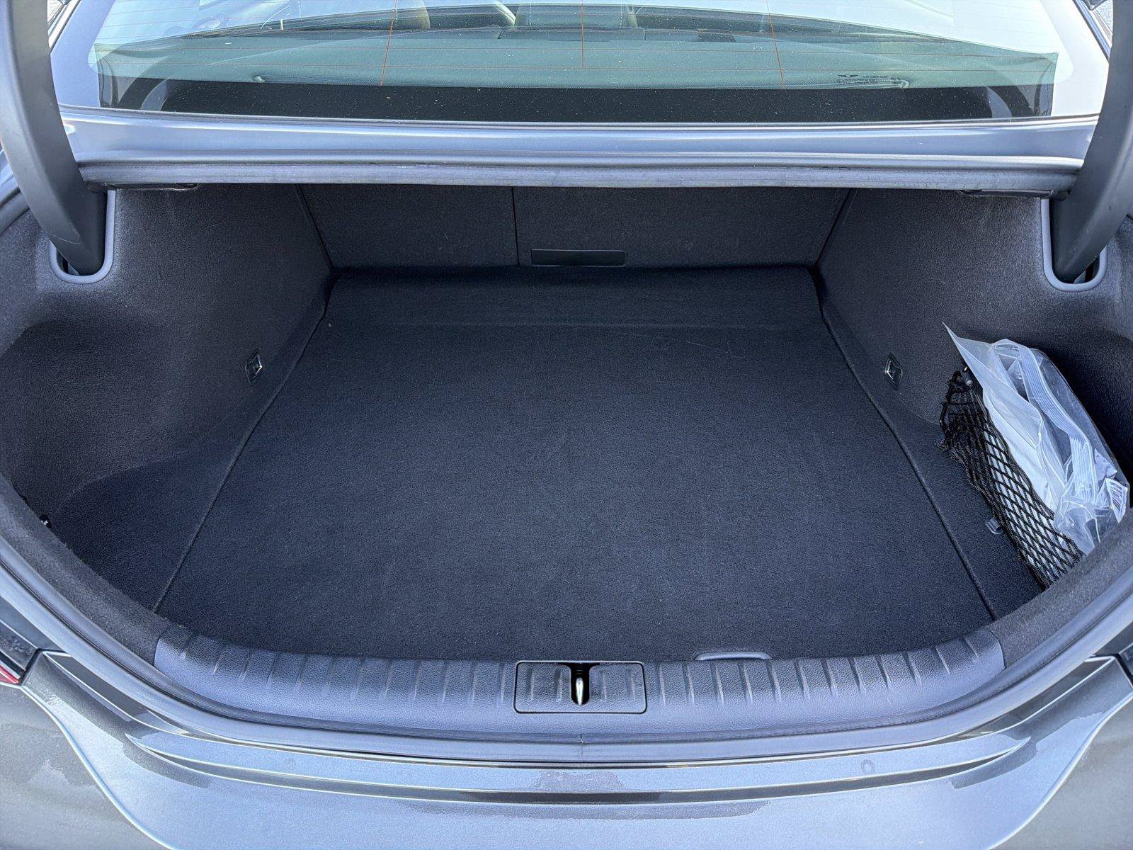 Used 2025 Genesis G70 2.5T RWD image 17