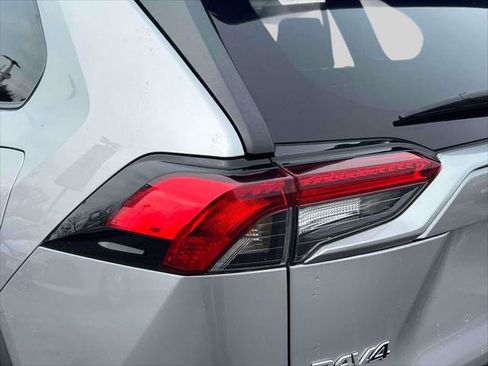 Certified 2022 Toyota RAV4 XLE image 11