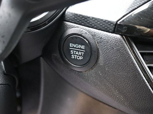 Used 2025 Ford Escape ST-Line image 13