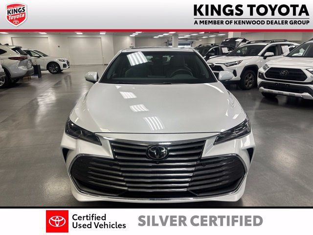 Used 2019 Toyota Avalon Limited w/ Advanced Safety Package FWD image 3