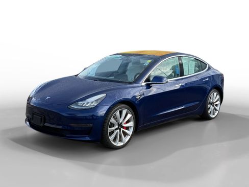 Used 2018 Tesla Model 3 Long Range image 1