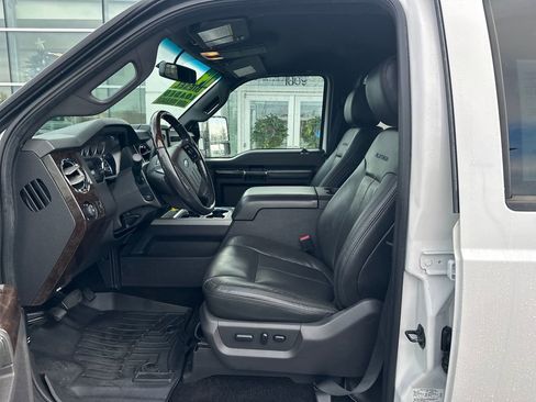 Used 2014 Ford F250 Platinum image 9