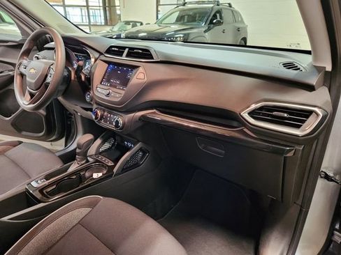 Used 2023 Chevrolet TrailBlazer LT image 30