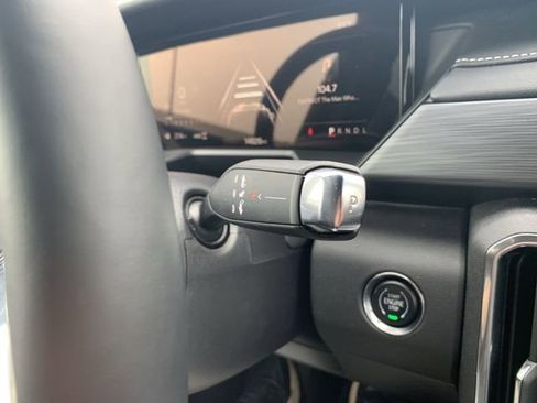 Certified 2025 GMC Acadia Elevation w/ Elevation Premium Package image 15