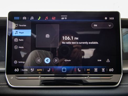 New 2026 Volkswagen Tiguan SE R-Line FWD image 40