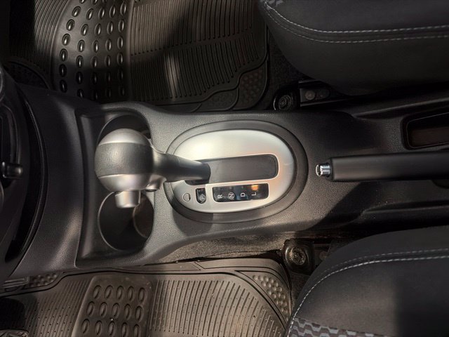 Used 2014 Nissan Versa Note SV FWD image 15