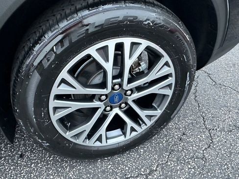 Used 2021 Ford Escape SEL image 18