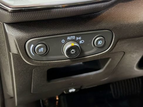 Used 2022 Chevrolet TrailBlazer LT w/ Driver Confidence Package AWD/4WD image 8