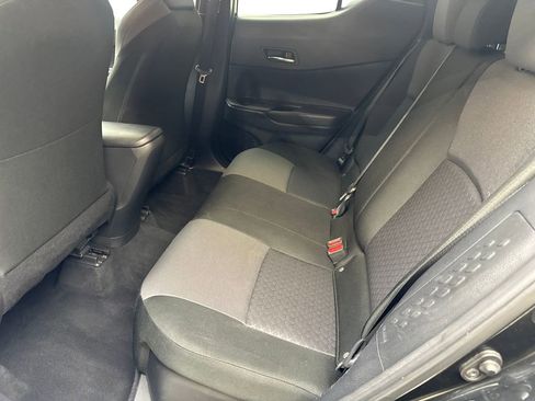 Used 2021 Toyota C-HR LE FWD image 33