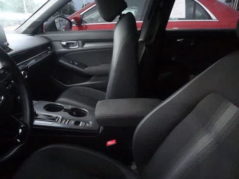 Used 2024 Honda Civic Sport image 6