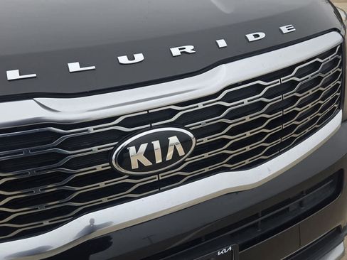 Certified 2021 Kia Telluride S image 10