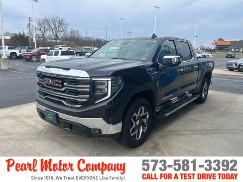 Certified 2023 GMC Sierra 1500 SLT w/ SLT Premium Plus Package AWD/4WD image 8