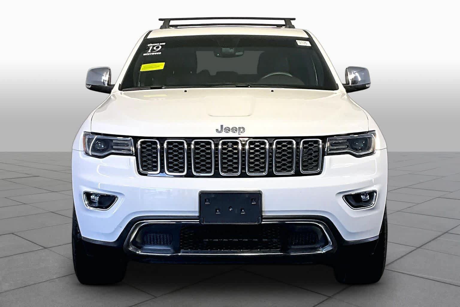 Used 2019 Jeep Grand Cherokee Limited w/ Luxury Group II AWD/4WD image 4