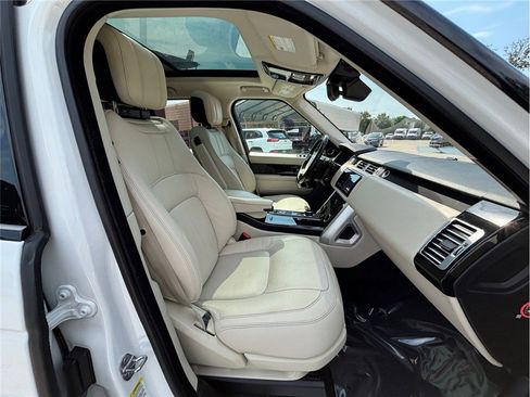 Used 2018 Land Rover Range Rover image 45