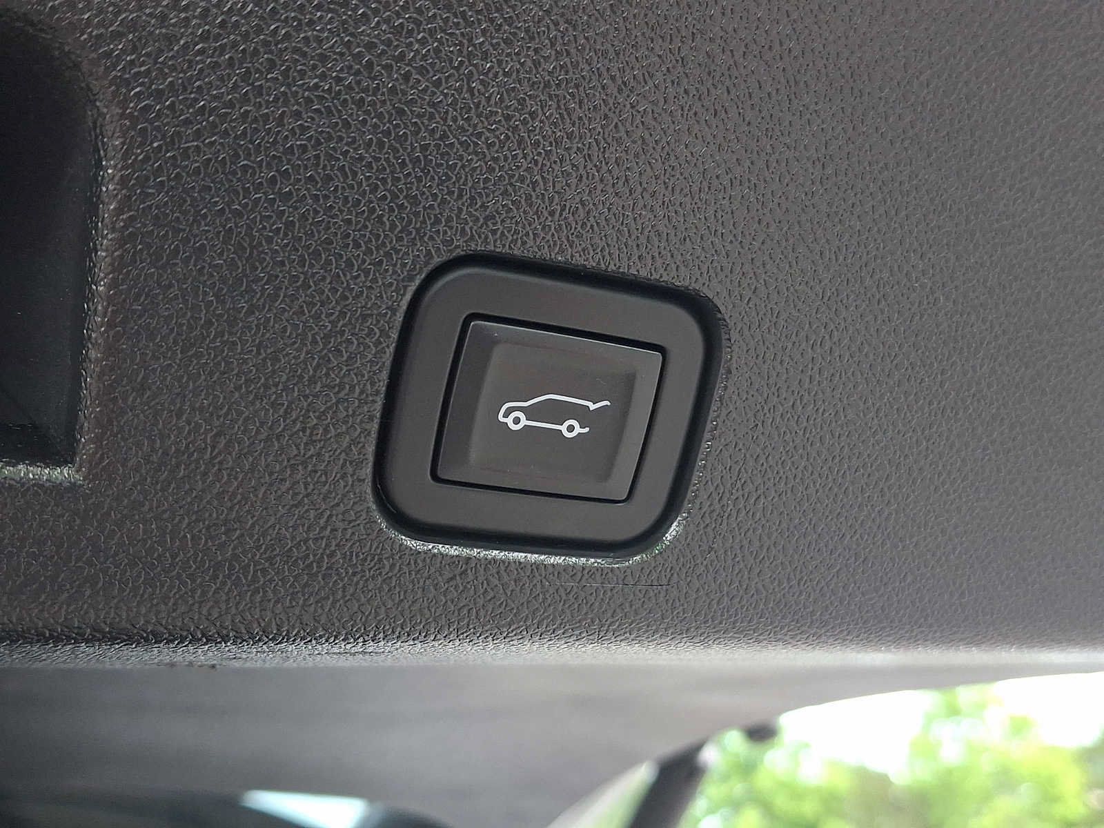 Used 2026 GMC Acadia Elevation w/ Black Edition FWD image 32
