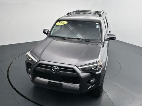 Used 2022 Toyota 4Runner SR5 Premium w/ Moonroof Package AWD/4WD image 22