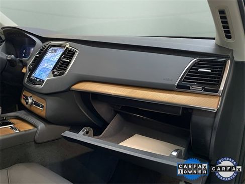 Used 2025 Volvo XC90 B6 Plus image 79