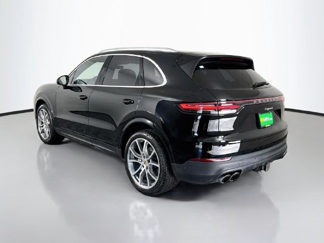 Used 2023 Porsche Cayenne w/ Premium Package AWD/4WD image 7